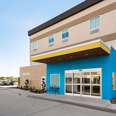 Days Inn By Wyndham Beaumont West I-10 Walden Exterior photo